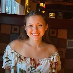 Meet your Posher, Tori